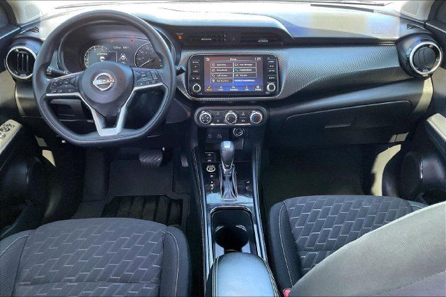 Certified 2023 Nissan Kicks SV FWD image 15