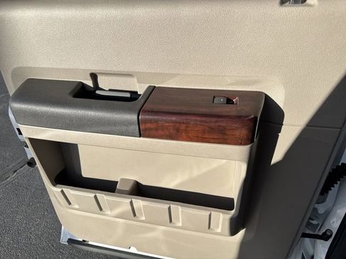 Used 2009 Ford F350 Lariat image 10