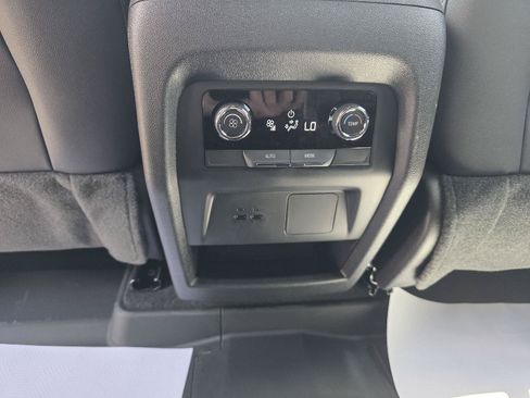 New 2026 Chevrolet Traverse LT w/ LPO, Floor Liner Package AWD/4WD image 22
