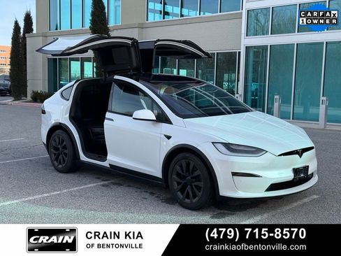 Used 2022 Tesla Model X image 36