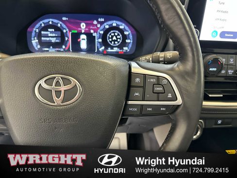 Used 2024 Toyota Grand Highlander Limited image 15