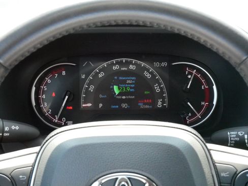Used 2025 Toyota RAV4 XLE Premium w/ Weather Package AWD/4WD image 21