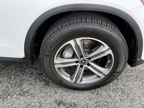 Used 2017 Mercedes-Benz GLC 300 4MATIC image 7