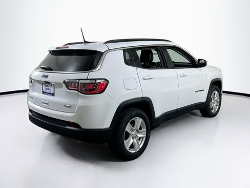 Used 2022 Jeep Compass Latitude AWD/4WD image 5