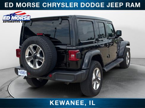 Used 2022 Jeep Wrangler Unlimited Sahara w/ LED Lighting Group AWD/4WD image 5