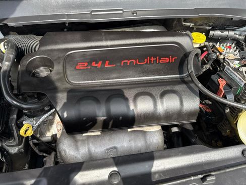 Used 2018 Jeep Compass Limited FWD image 25