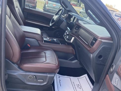 Used 2024 Ford Expedition Max Limited AWD/4WD image 28