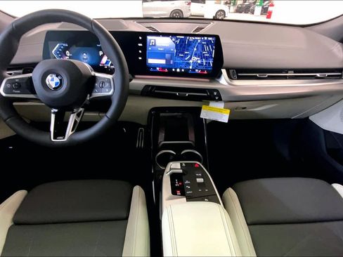 New 2026 BMW X2 xDrive28i w/ Technology Package image 5