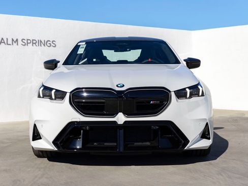 New 2026 BMW M5 w/ Carbon Package image 4