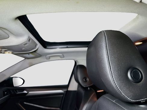 Used 2019 Volkswagen Jetta SE FWD image 28