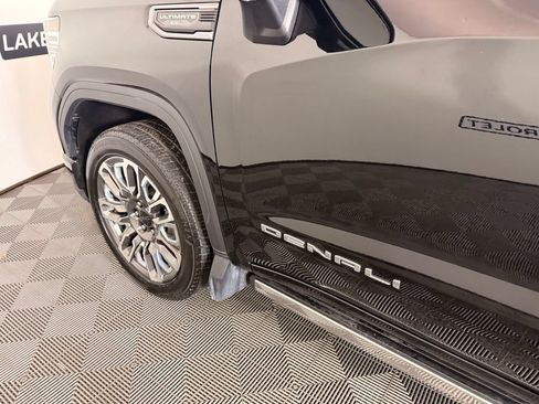 Used 2024 GMC Sierra 1500 Denali Ultimate AWD/4WD image 11