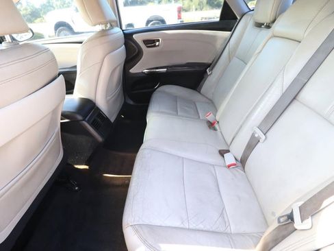 Used 2013 Toyota Avalon XLE FWD image 4
