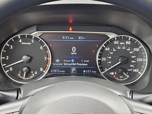 Used 2025 Nissan Altima 2.5 SV FWD image 16