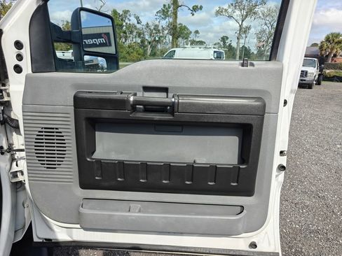 Used 2012 Ford F550 4x4 Crew Cab Super Duty w/ PWR Equipment Group image 40