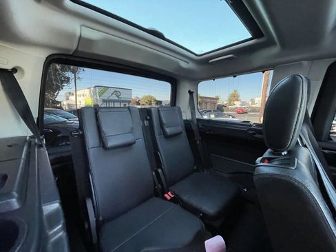 Used 2016 Land Rover LR4 HSE Silver Edition AWD/4WD image 15