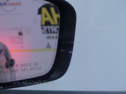 Used 2020 Maserati Levante GTS image 31