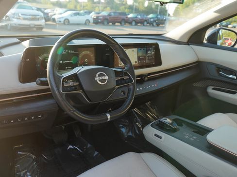 Used 2023 Nissan Ariya AWD image 26