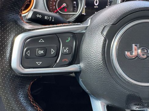 Certified 2022 Jeep Gladiator Mojave w/ Cold Weather Group image 13