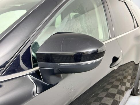 Used 2024 Nissan Pathfinder SV FWD image 12