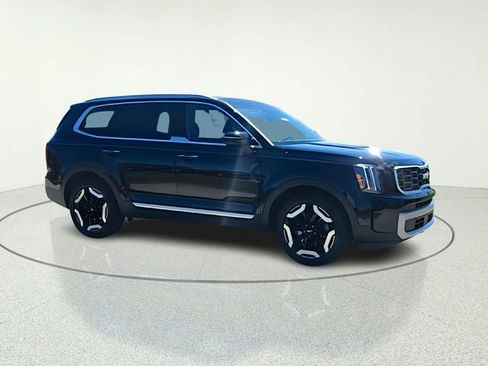 Certified 2023 Kia Telluride S FWD image 7