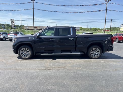 Used 2023 GMC Sierra 1500 Denali w/ Technology Package AWD/4WD image 7