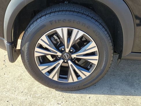 Used 2022 Nissan Rogue SV FWD image 7