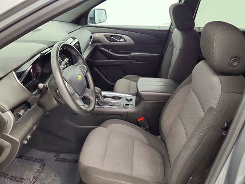 Used 2023 Chevrolet Traverse LT image 20