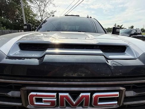 Used 2024 GMC Sierra 2500 AT4X w/ AT4X AEV Edition AWD/4WD image 12