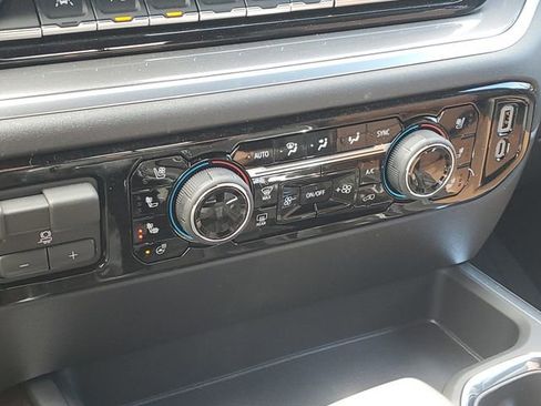 New 2026 Chevrolet Silverado 1500 High Country w/ Technology Package AWD/4WD image 17