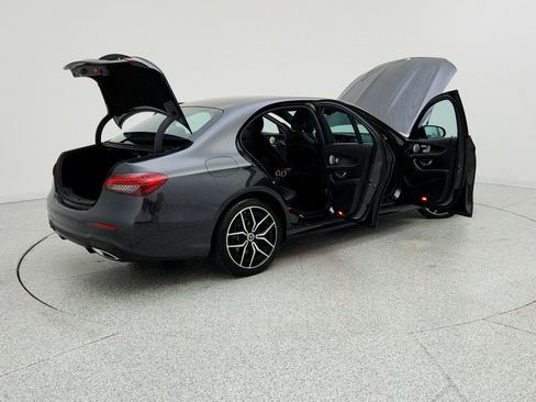 Used 2022 Mercedes-Benz E 350 Sedan image 11