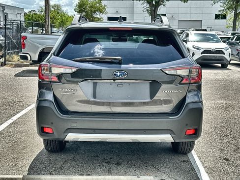 Used 2025 Subaru Outback Limited AWD/4WD image 7