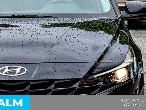 Used 2023 Hyundai Elantra SEL FWD image 15