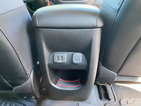 Used 2021 GMC Canyon AT4 image 27