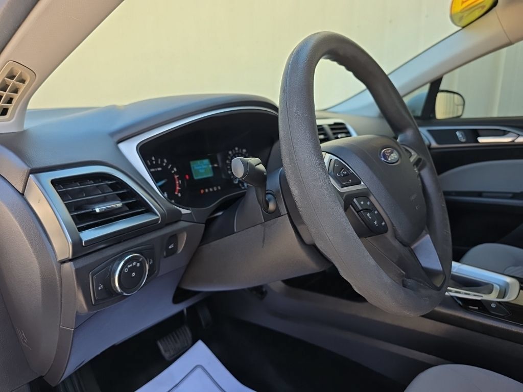 Used 2016 Ford Fusion S FWD image 14