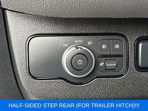 Used 2025 Mercedes-Benz Sprinter 3500 image 18