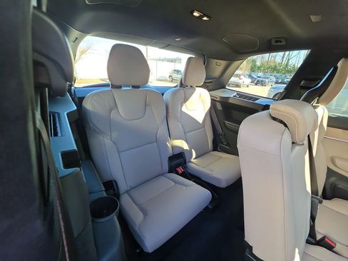 New 2026 Volvo XC90 B6 Ultra w/ Lounge Package image 12