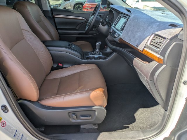 Used 2019 Toyota Highlander Limited AWD/4WD image 27