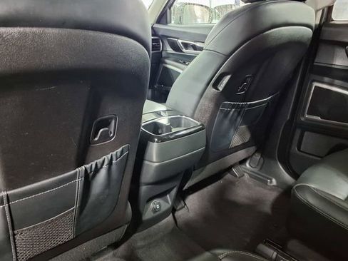 Used 2025 Kia Telluride S FWD image 23