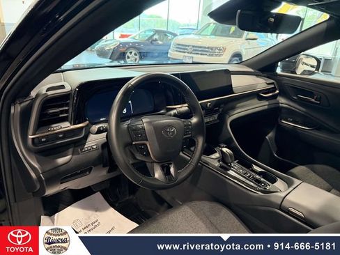 Certified 2024 Toyota Crown AWD/4WD image 12