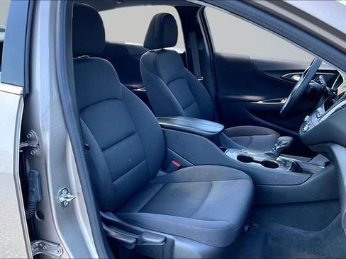 Used 2024 Chevrolet Malibu LT FWD image 28