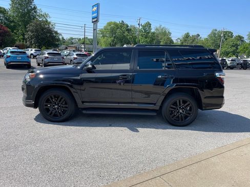 Used 2021 Toyota 4Runner Nightshade AWD/4WD image 5