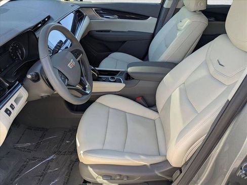 Used 2025 Cadillac XT6 Premium Luxury w/ LPO, Floor Liner Package image 17