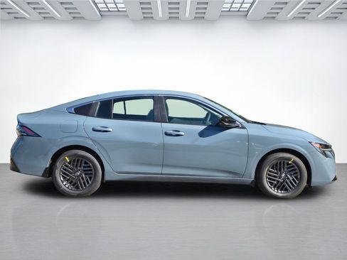 New 2026 Nissan Sentra SV FWD image 3
