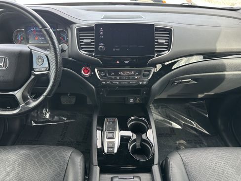 Used 2020 Honda Passport Touring image 16