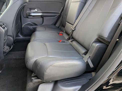 Certified 2022 Mercedes-Benz GLB 250 image 18