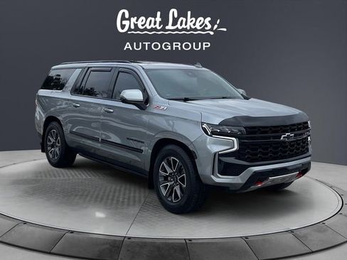 Used 2024 Chevrolet Suburban Z71 w/ Z71 Off-Road Package AWD/4WD image 7