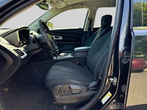 Used 2011 GMC Terrain SLE FWD image 18