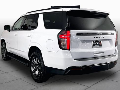 Used 2021 Chevrolet Tahoe Z71 w/ Luxury Package AWD/4WD image 11
