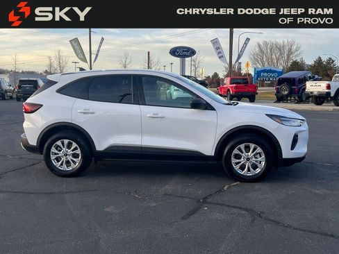 Used 2025 Ford Escape Active image 7