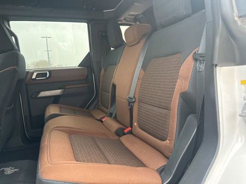 Used 2021 Ford Bronco Outer Banks image 5